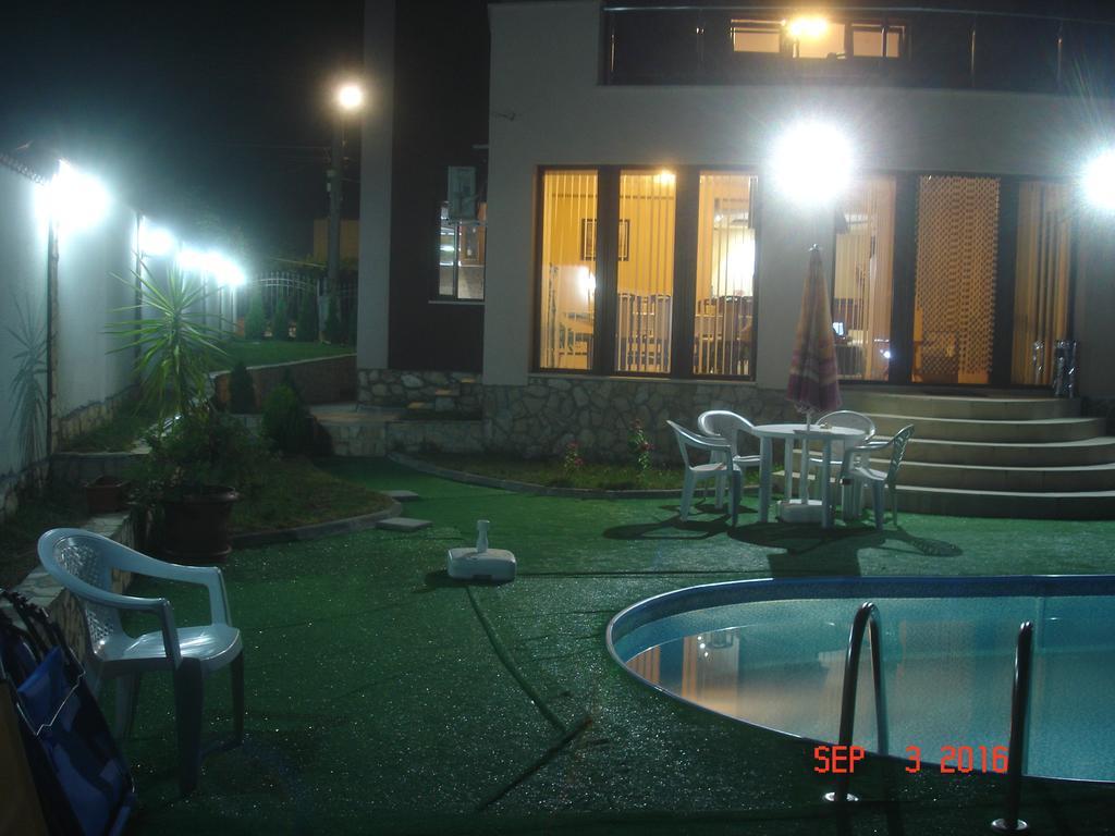 Guest House Camellia Berkovitsa Extérieur photo