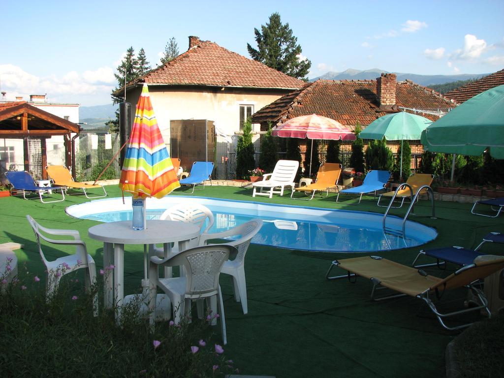 Guest House Camellia Berkovitsa Extérieur photo