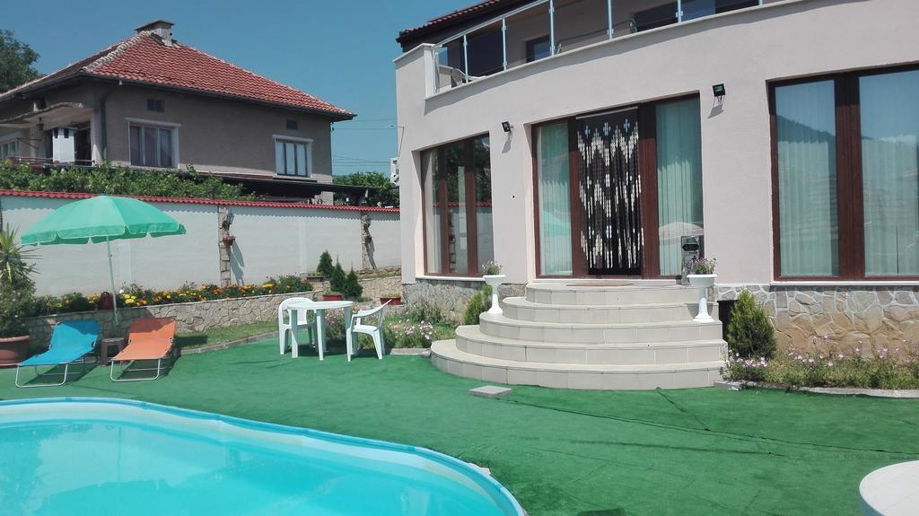 Guest House Camellia Berkovitsa Extérieur photo