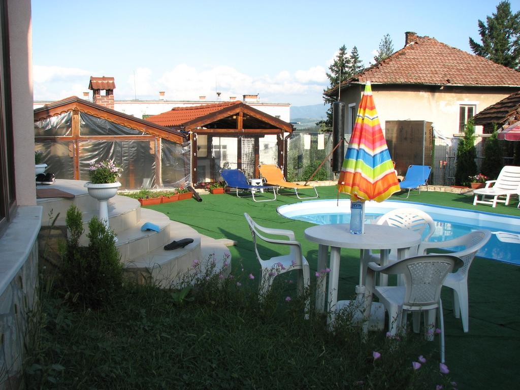 Guest House Camellia Berkovitsa Extérieur photo
