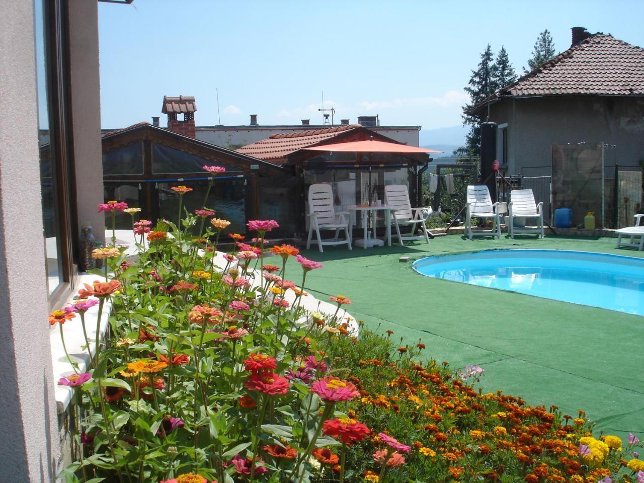 Guest House Camellia Berkovitsa Extérieur photo
