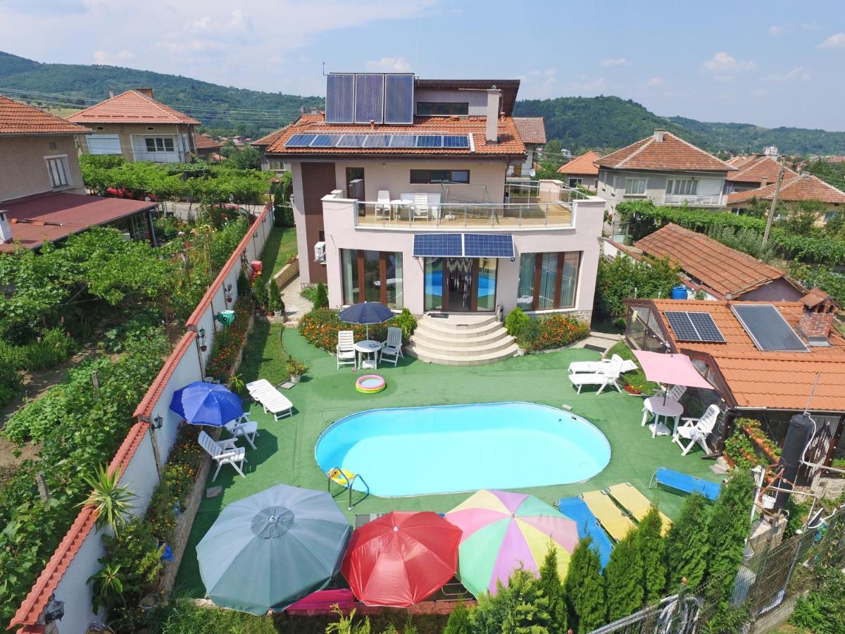 Guest House Camellia Berkovitsa Extérieur photo